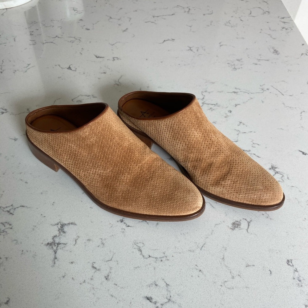 Aquatalia Brown Leather slides
